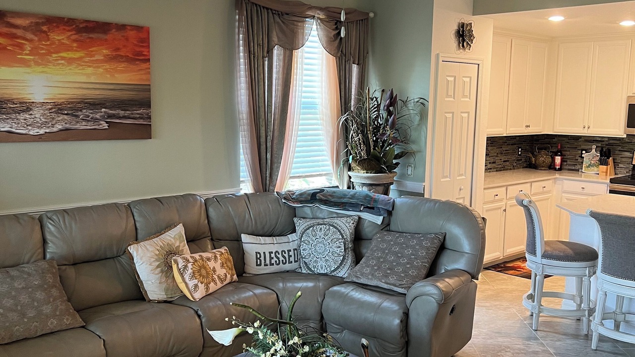 Photo of Livingroom in Naples