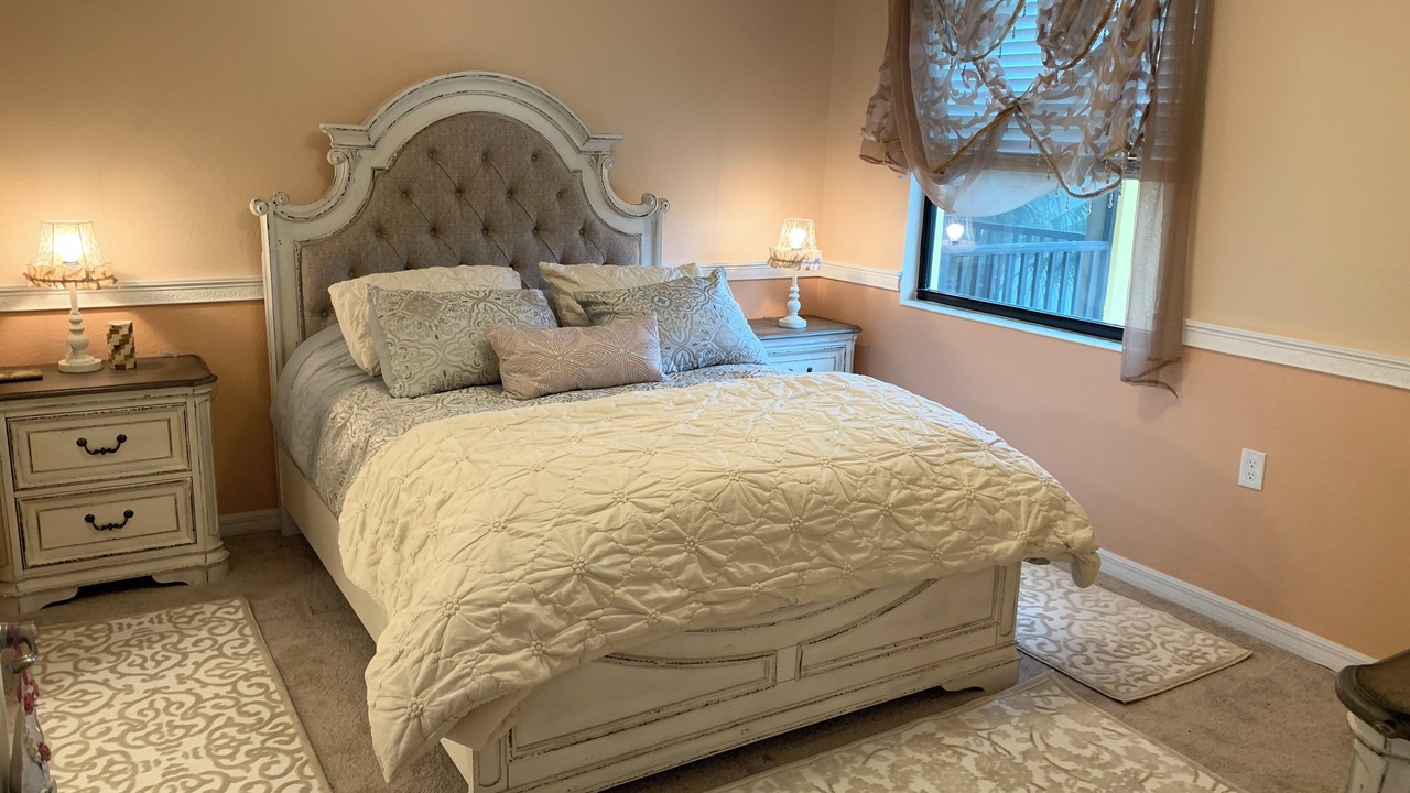 Photo of Bedroom in Naples