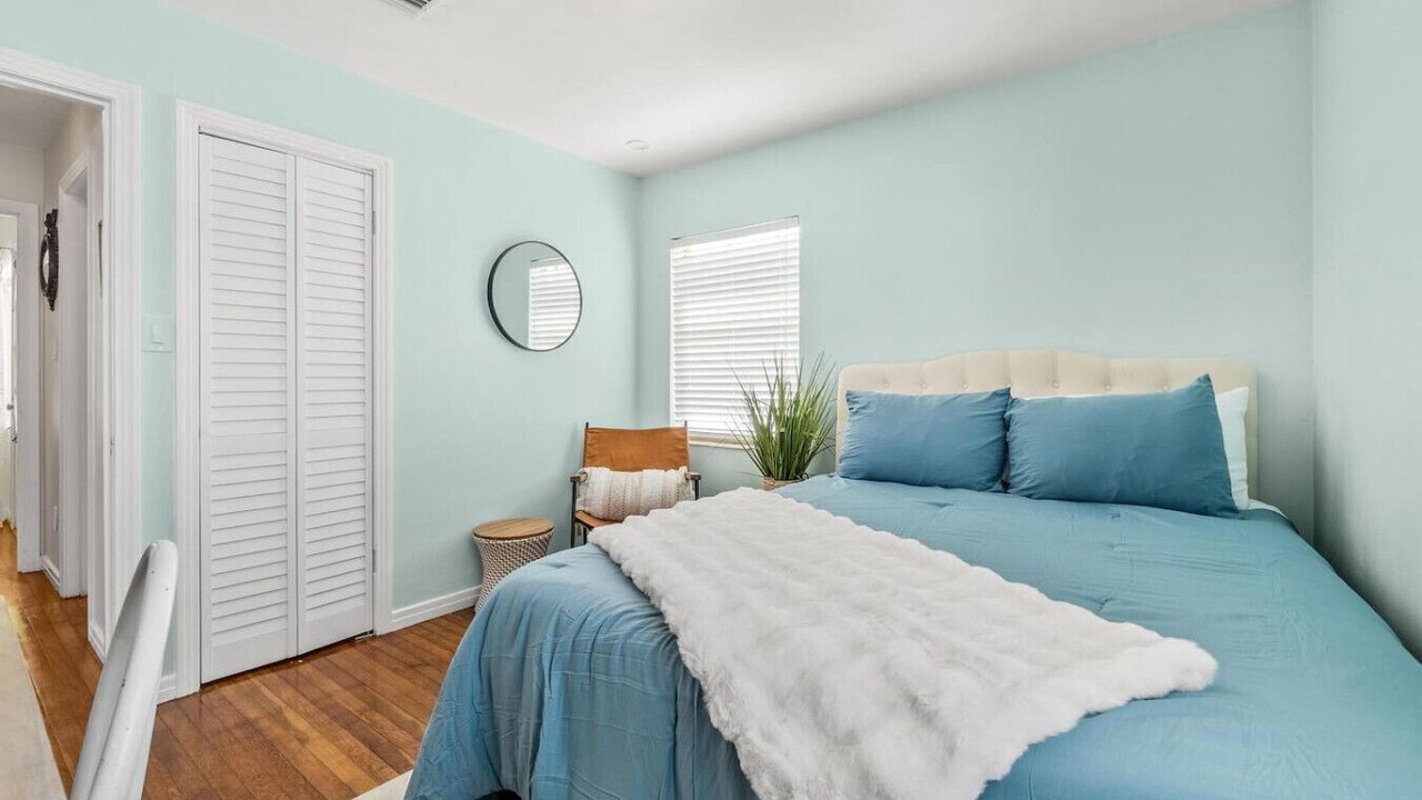 Photo of Bedroom in Redington Beach