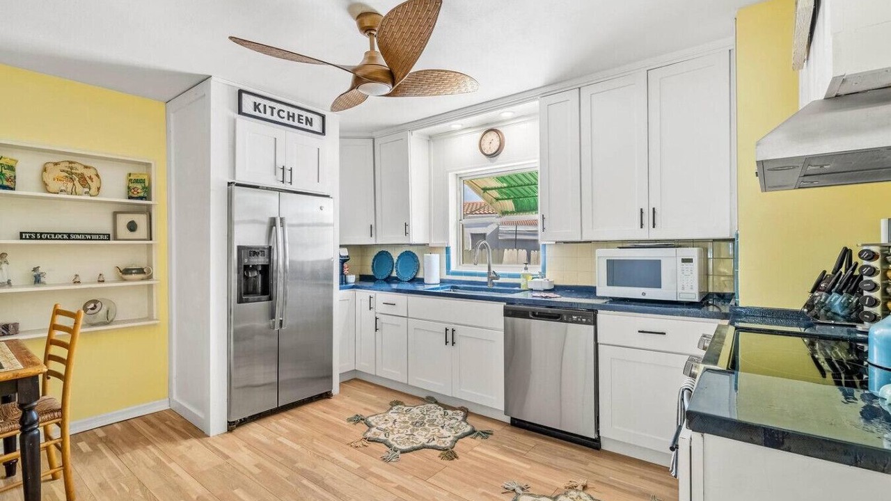 Photo of Kitchen in Redington Beach