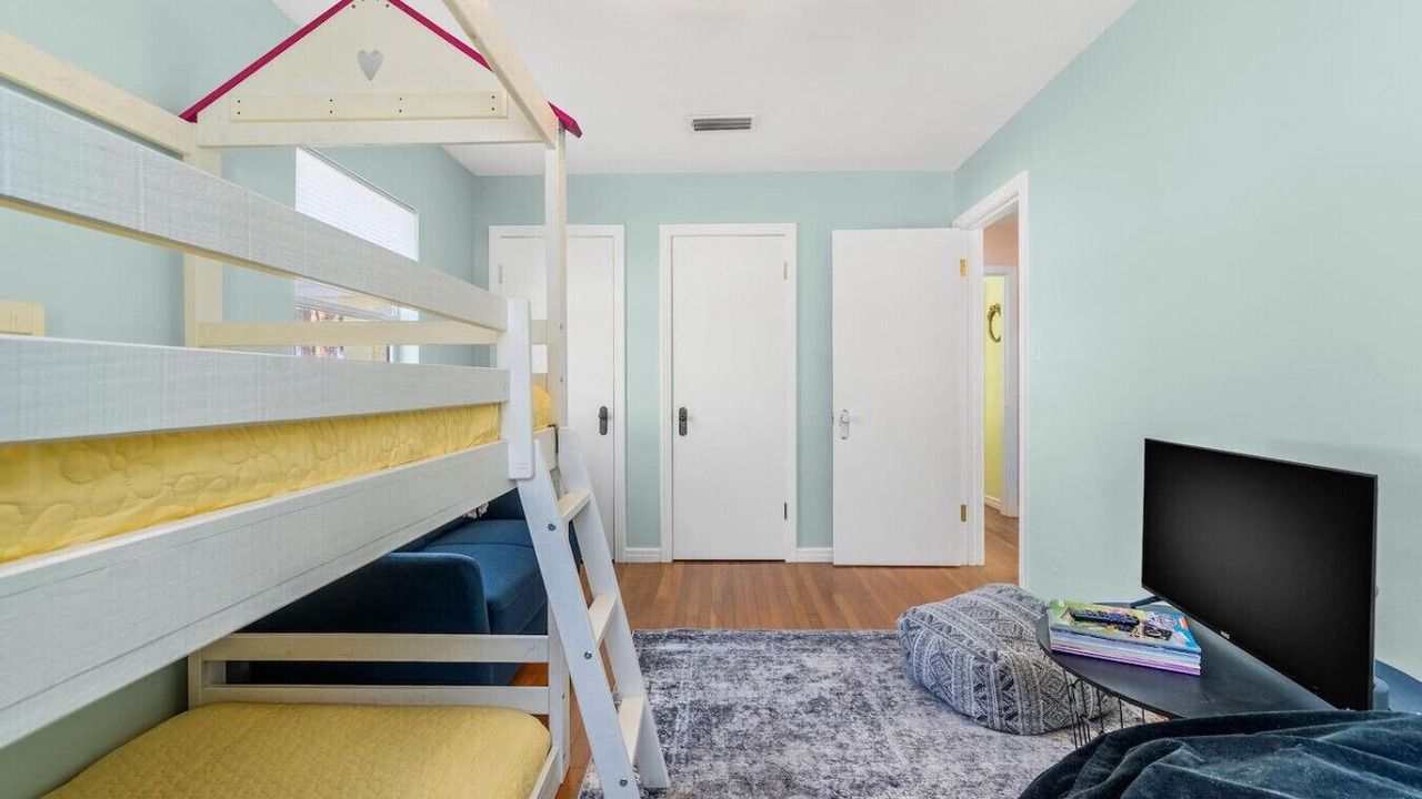 Photo of Bedroom in Redington Beach