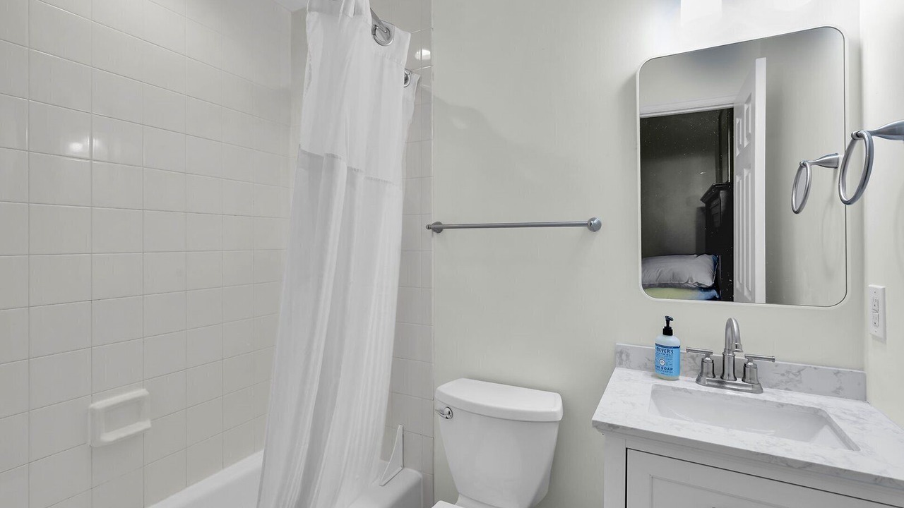 Photo of Bathroom in Marathon