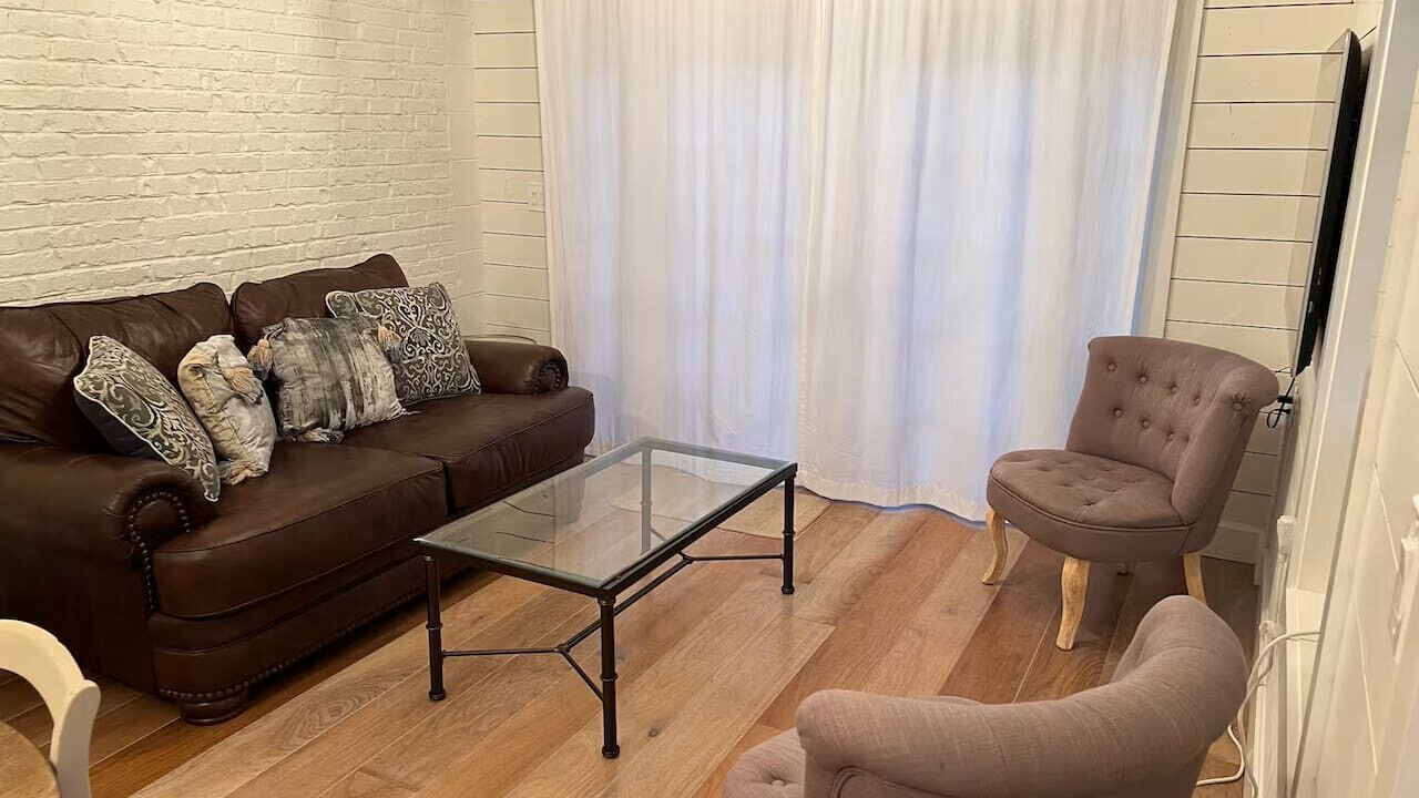 Photo of Livingroom in Southgate