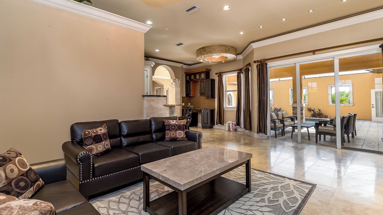 Photo of Livingroom in South Gulf Cove