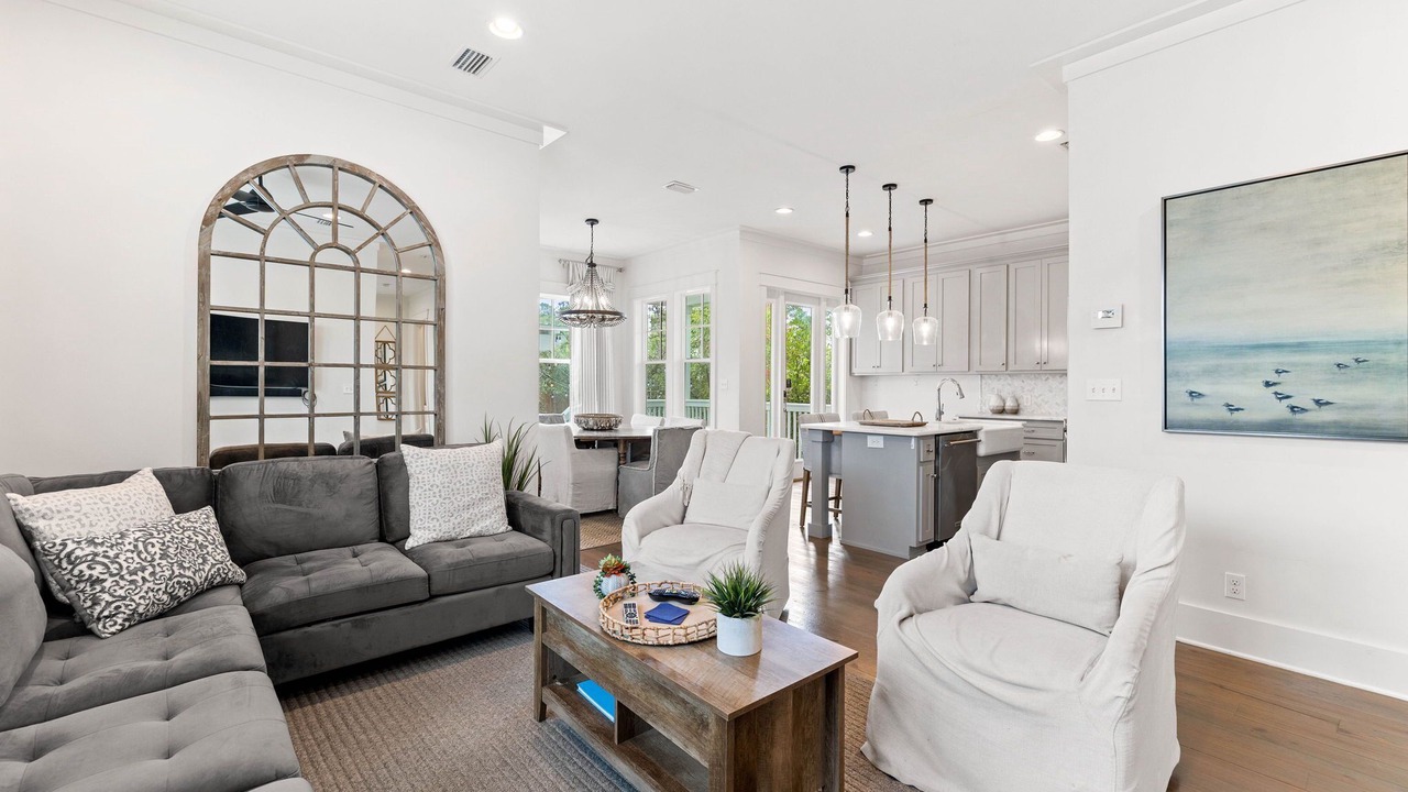 Photo of Livingroom in Greenway Park