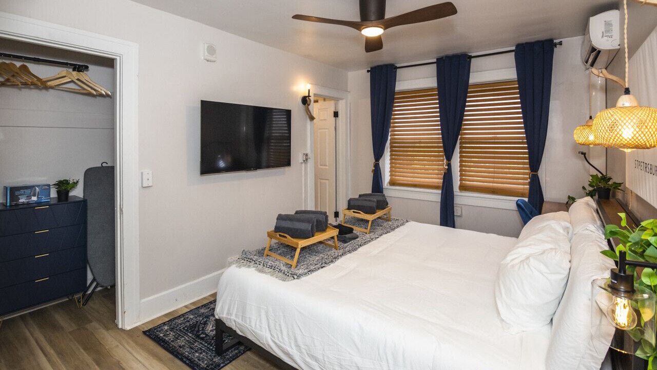 Photo of Bedroom in St. Petersburg - Clearwater
