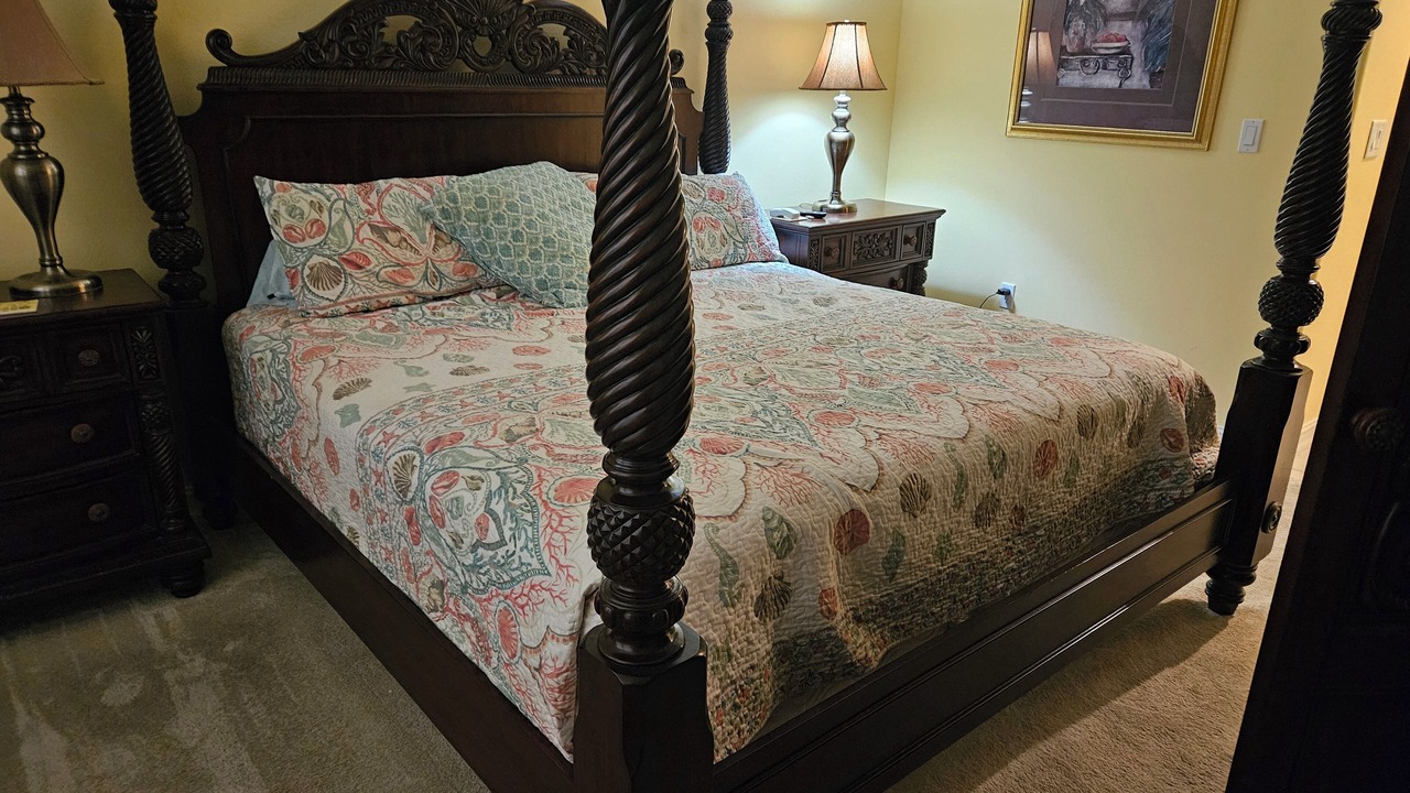 Photo of Bedroom in Tarpon Bay