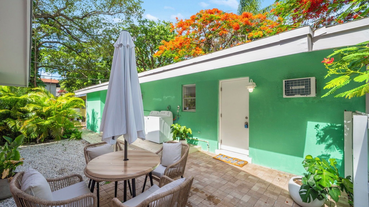 Photo of Outdoor in Coconut Grove