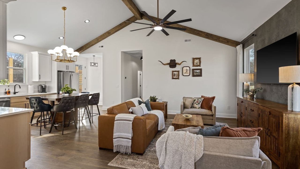 Photo of Livingroom in Greer