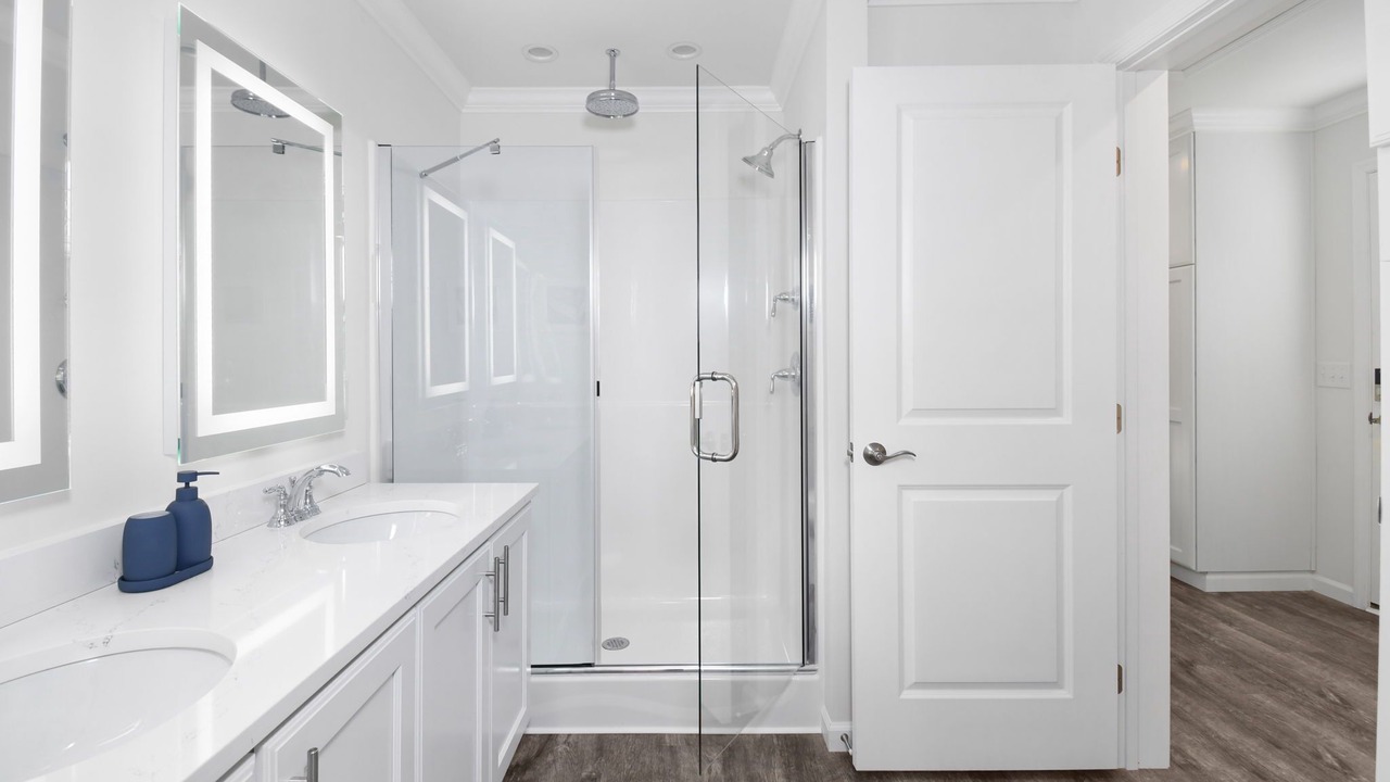 Photo of Bathroom in Jensen Beach