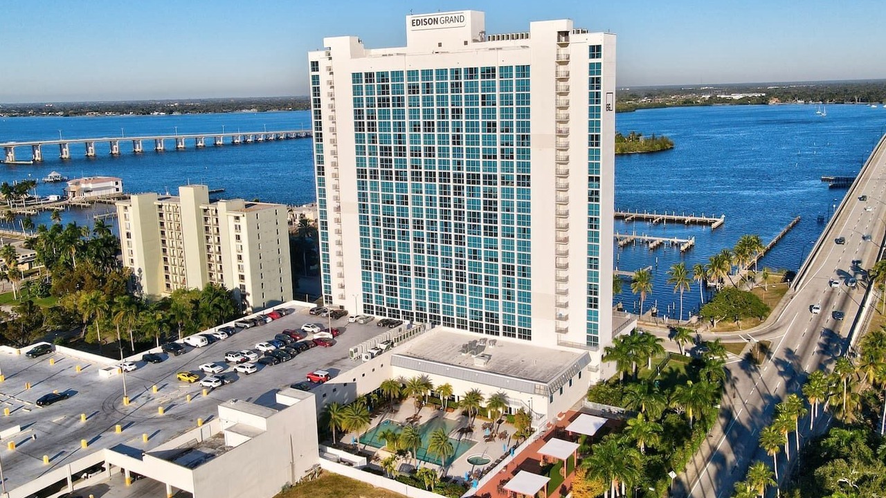 Photo of Outdoor in Fort Myers River District