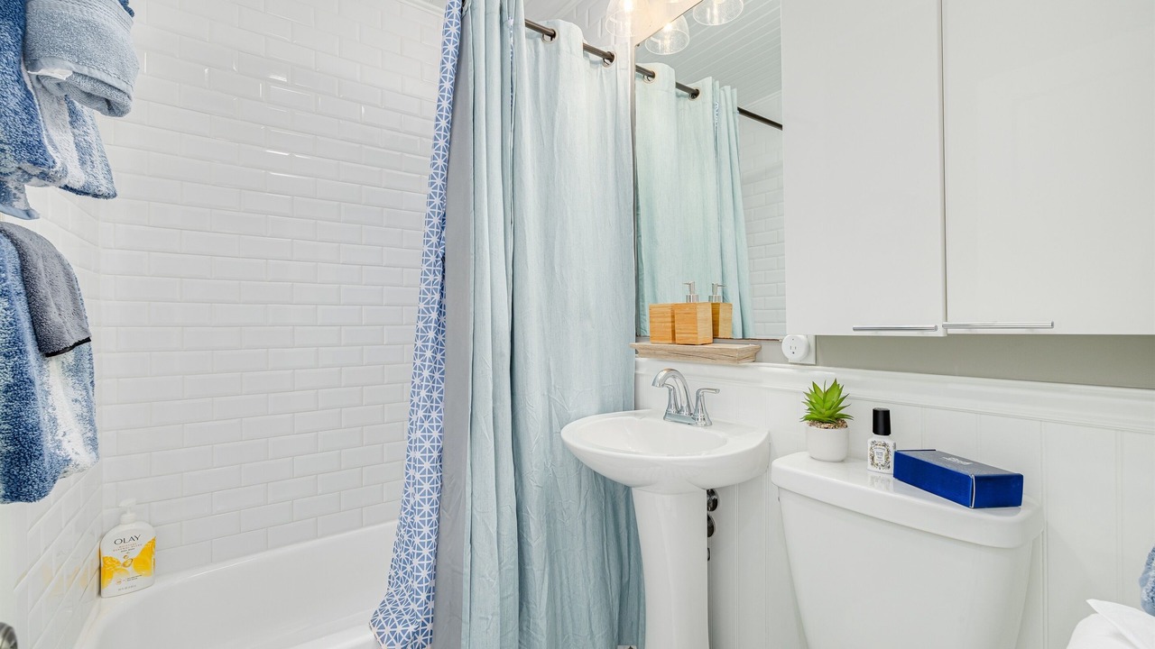 Photo of Bathroom in Downtown Dunedin