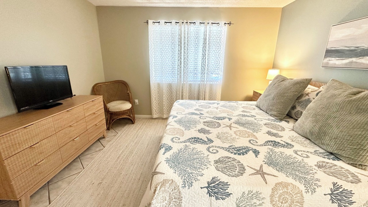 Photo of Bedroom in Jupiter Bay