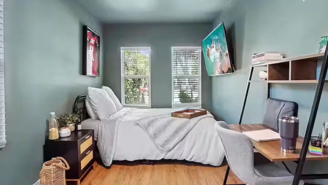 Photo of Bedroom in Lake Worth
