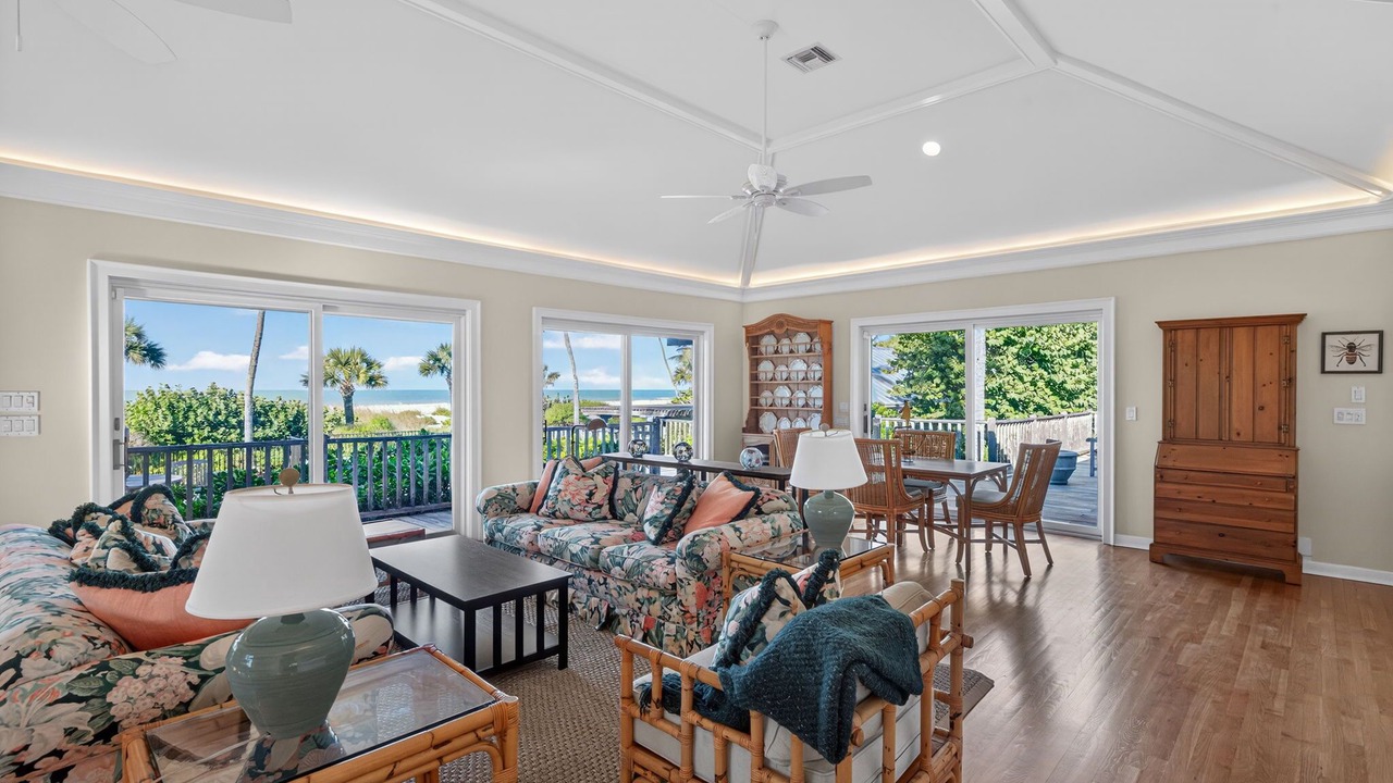 Photo of Livingroom in Captiva