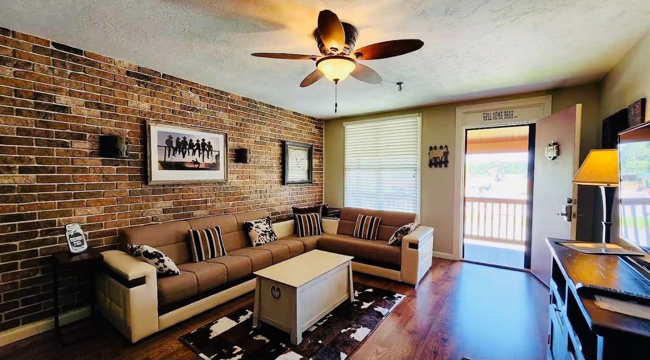 Photo of Livingroom in River Ranch