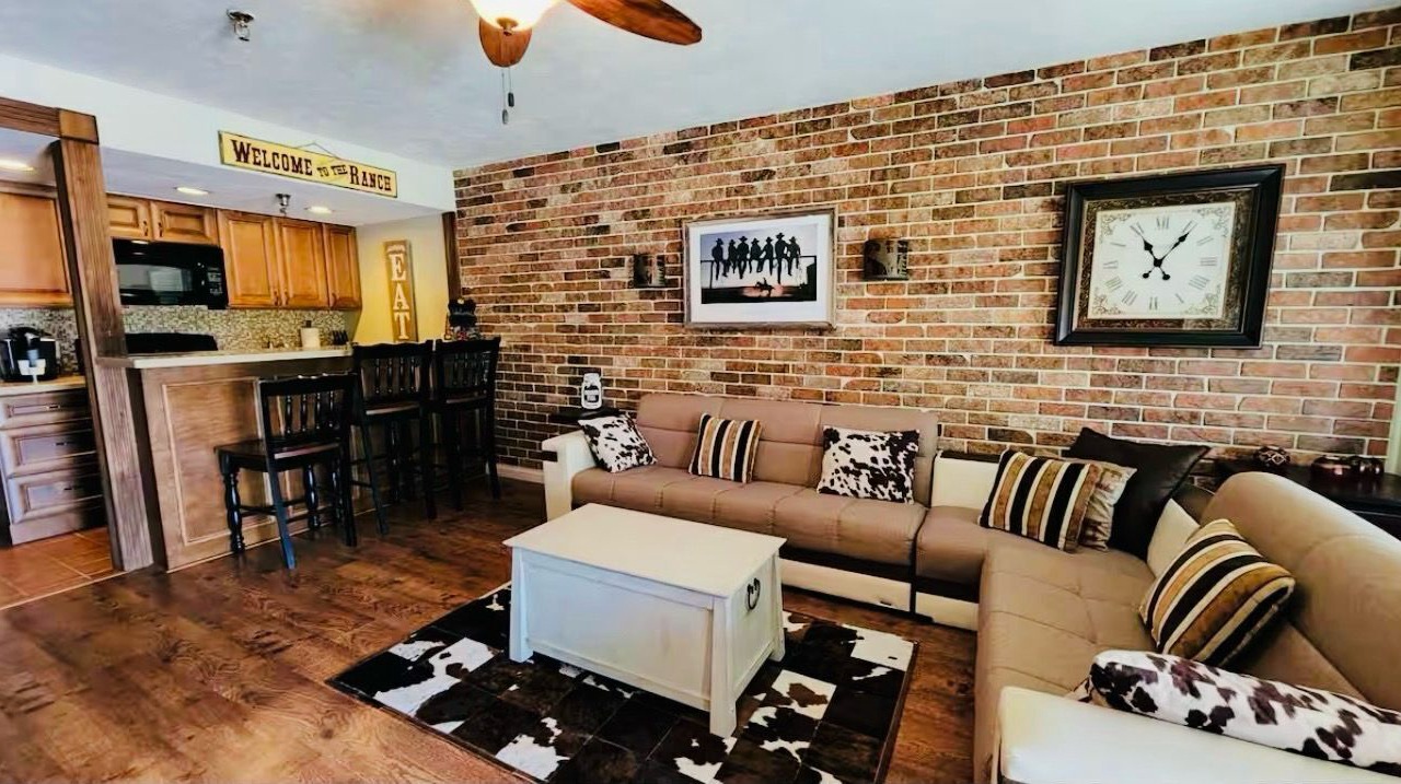 Photo of Livingroom in River Ranch