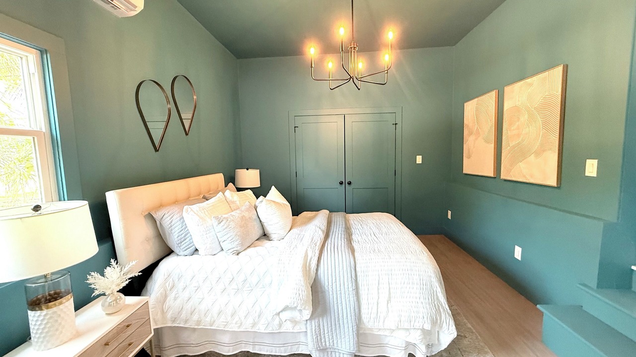 Photo of Bedroom in South Pinellas Community Council