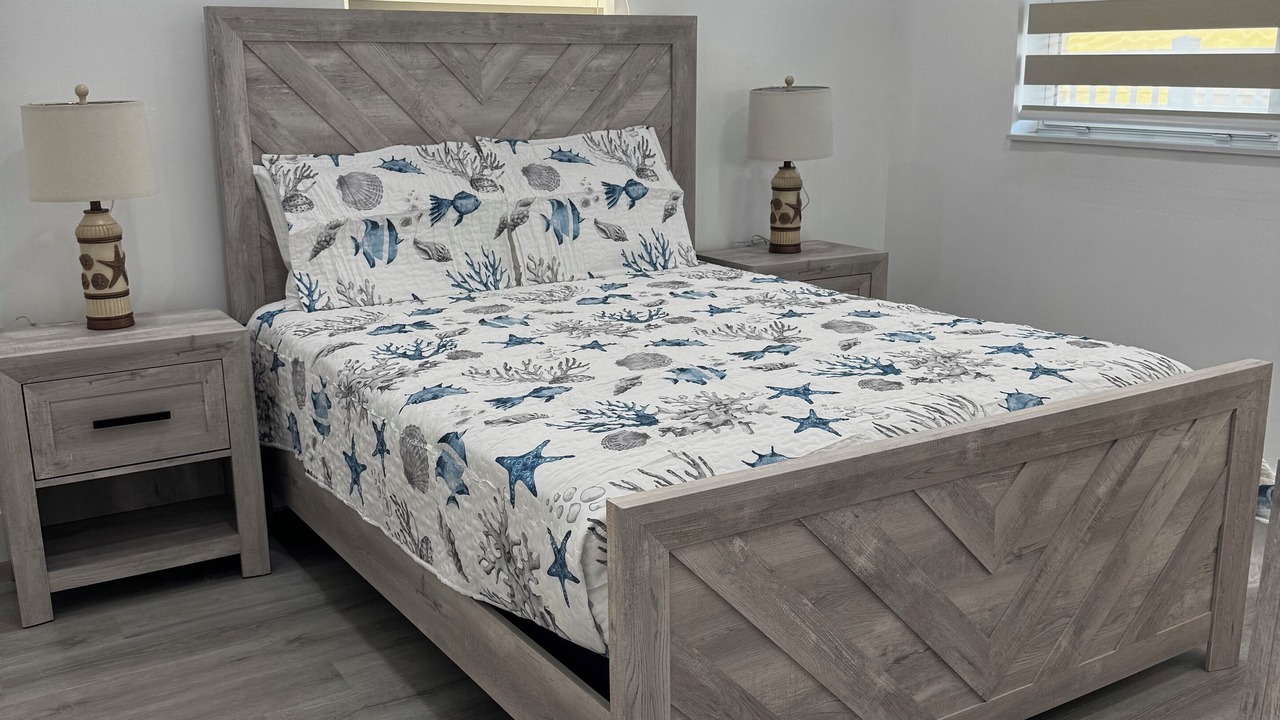 Photo of Bedroom in Saint James City