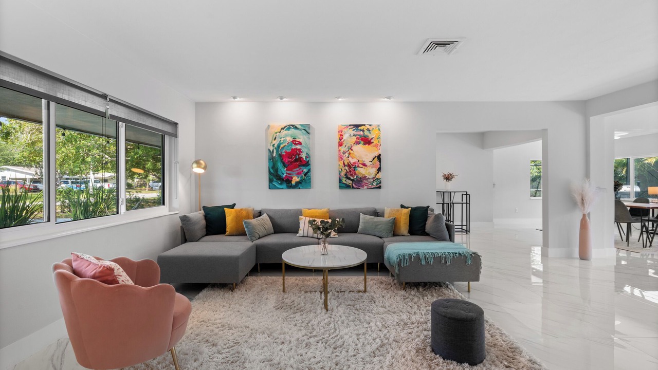 Photo of Livingroom in Country Club