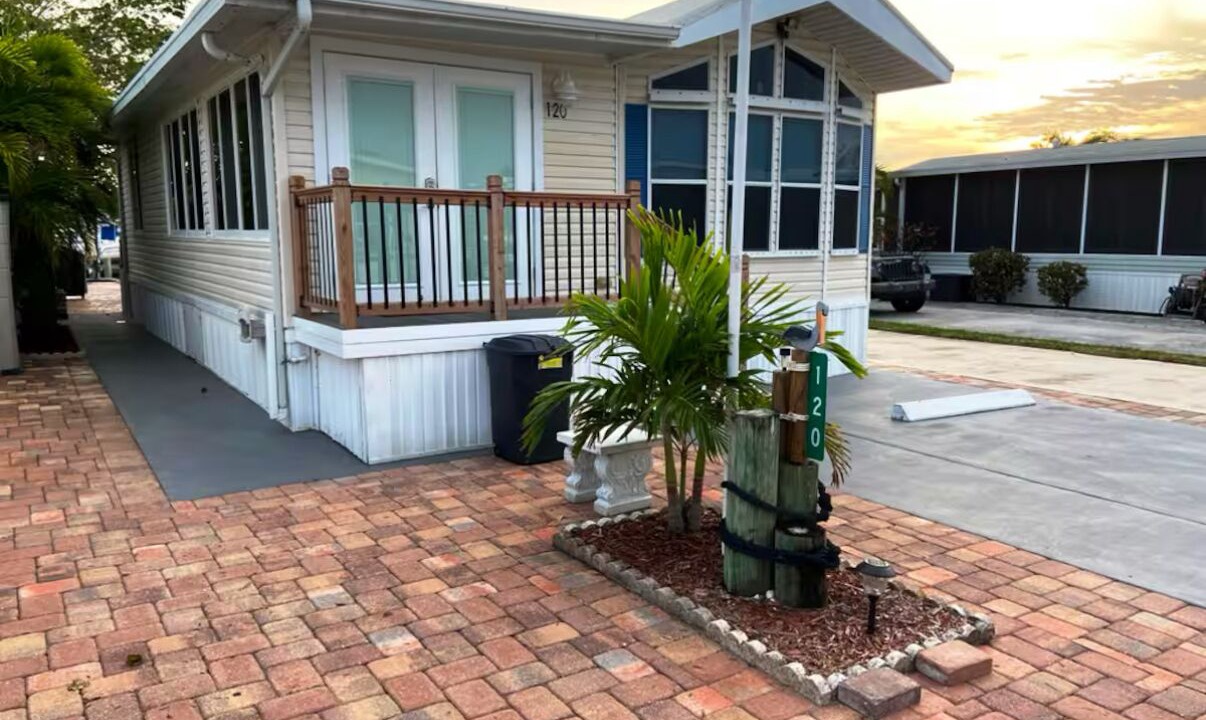 Photo of Outdoor in Hutchinson Island South