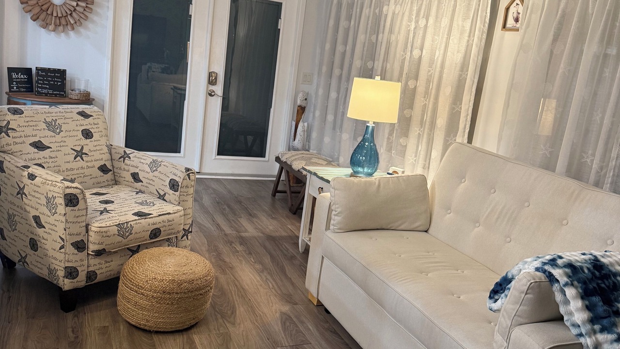 Photo of Livingroom in Hutchinson Island South