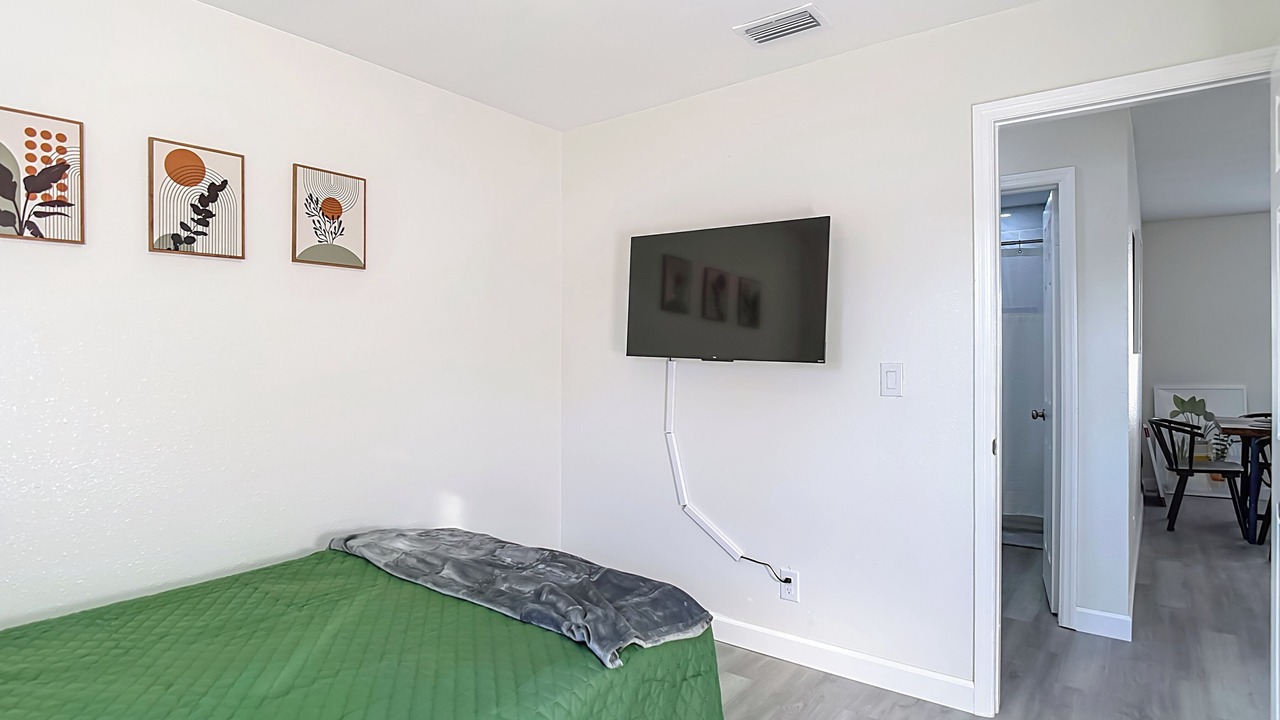 Photo of Bedroom in Carrollwood