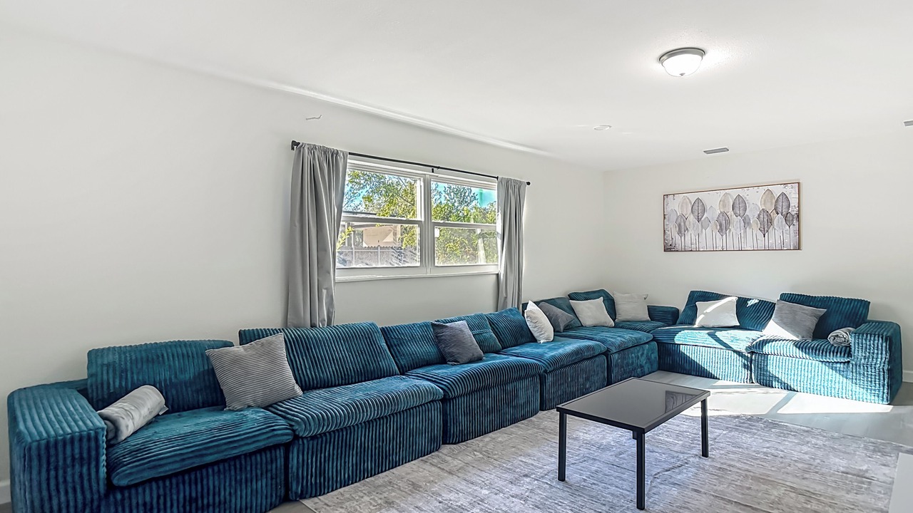 Photo of Livingroom in Carrollwood
