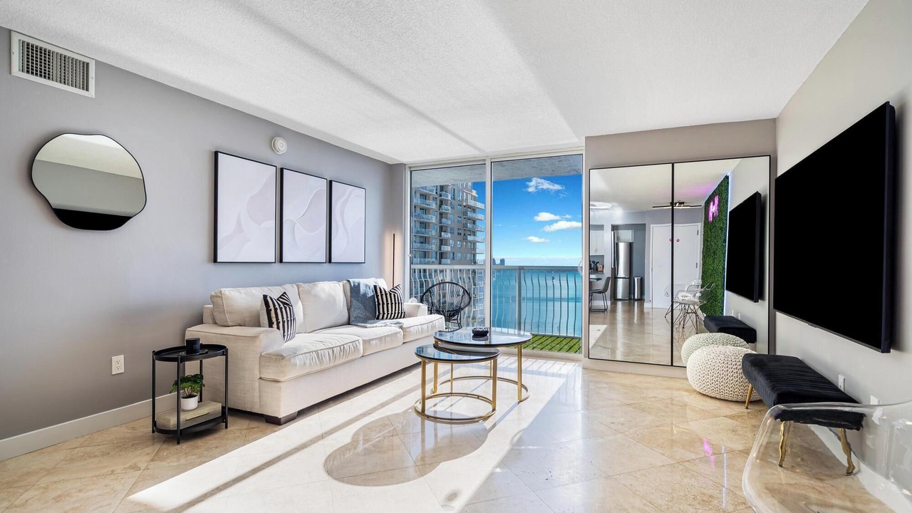 Photo of Livingroom in Brickell