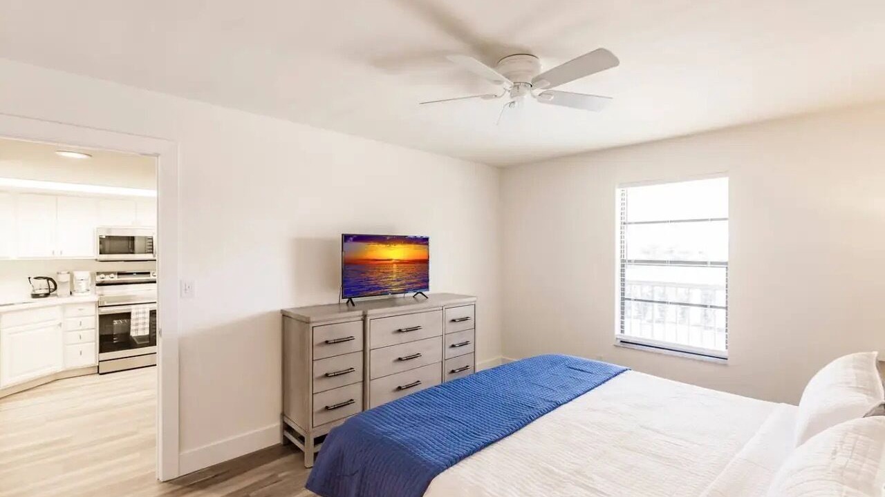 Photo of Bedroom in Park Shore