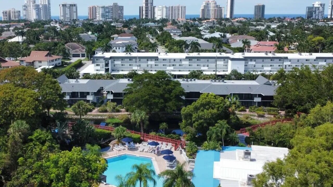 Photo of Outdoor in Park Shore