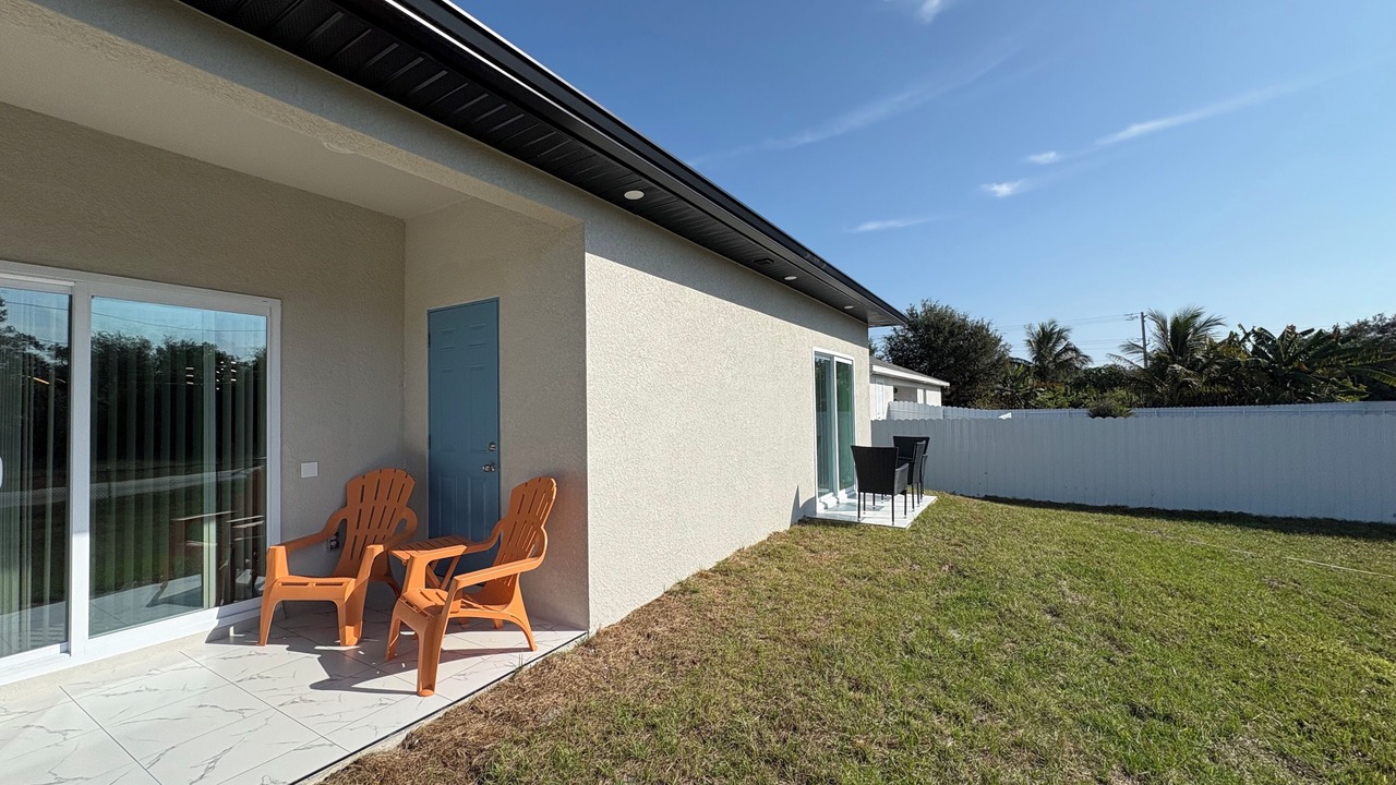 Photo of Patio Balcony in Lehigh Acres