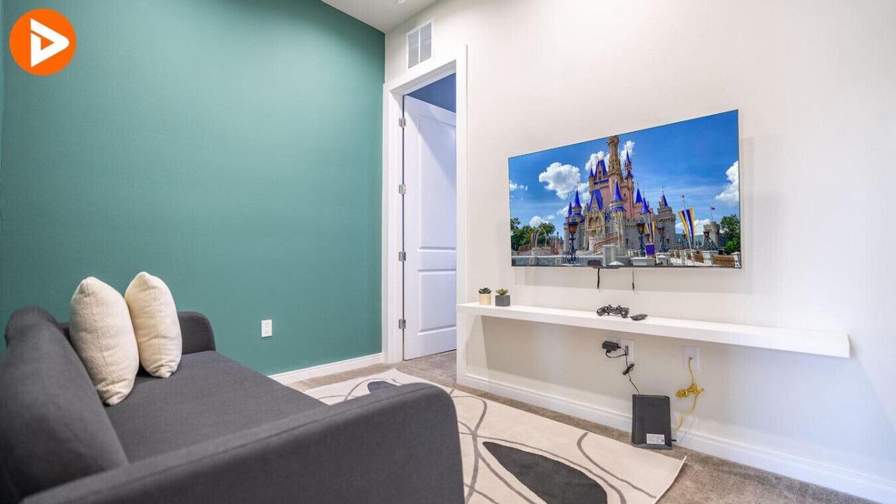 Photo of Livingroom in Bay Lake