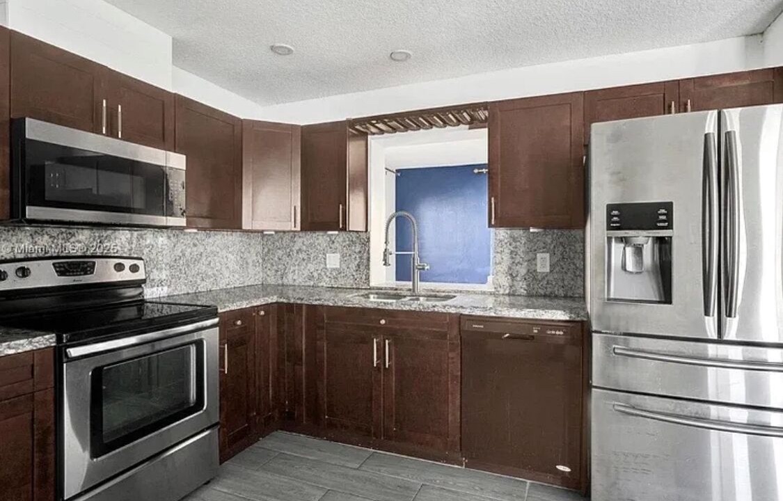 Photo of Kitchen in North Lauderdale