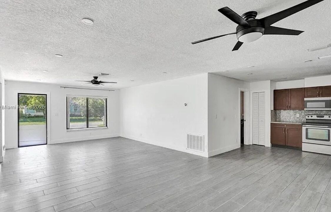 Photo of Kitchen in North Lauderdale