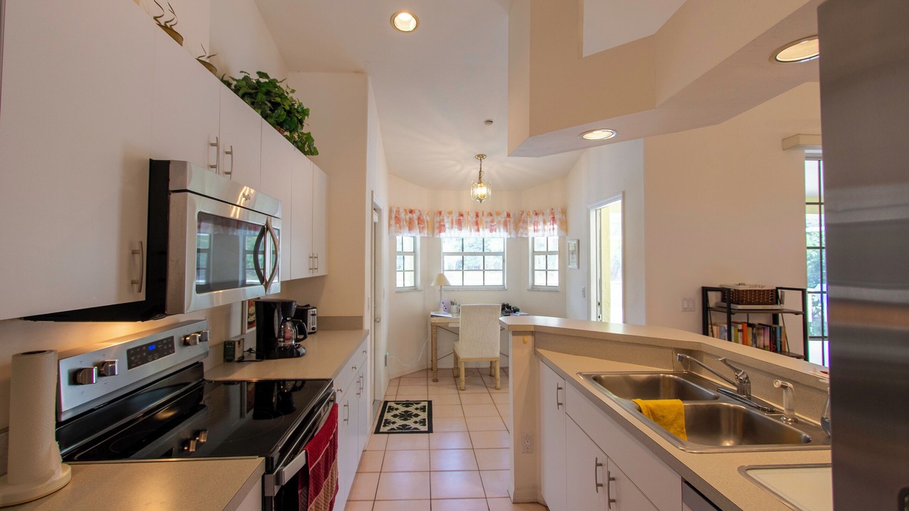 Photo of Kitchen in Lehigh Acres