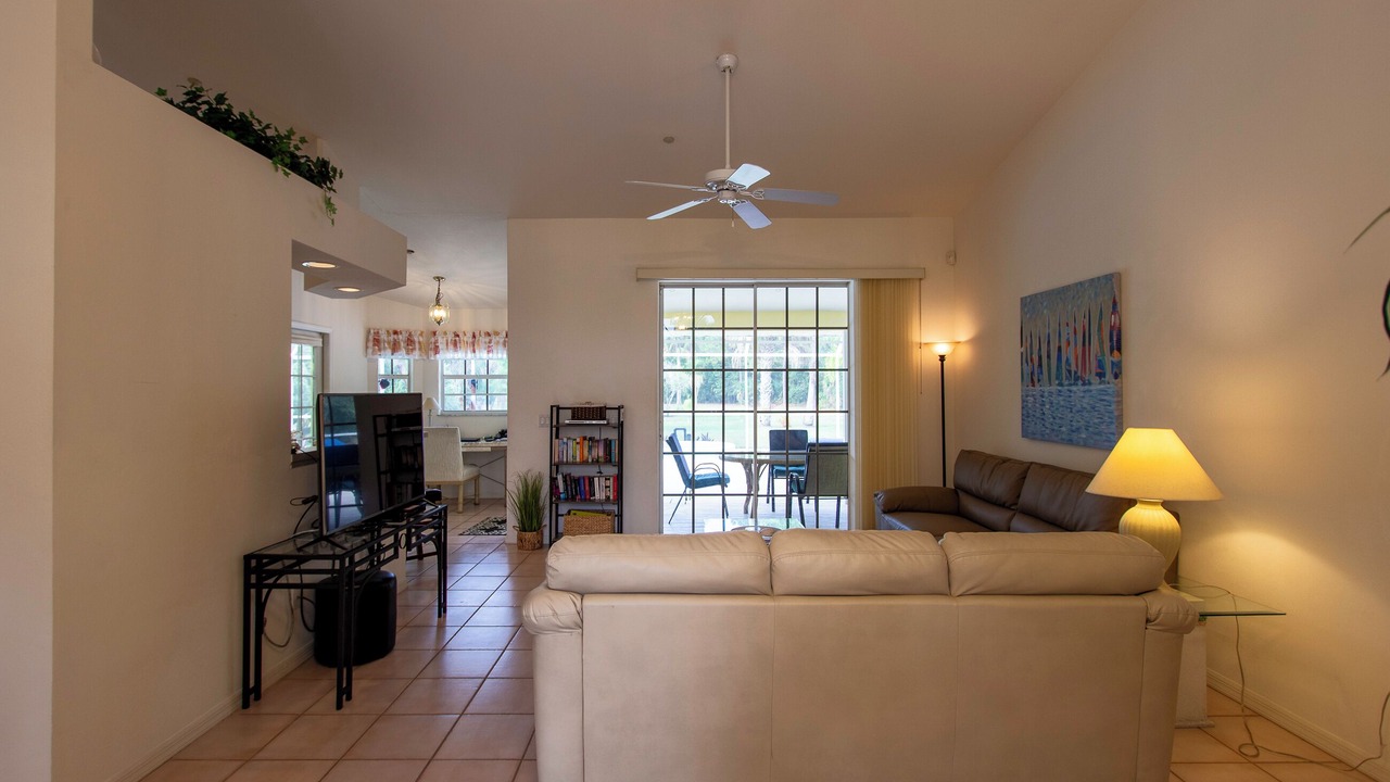 Photo of Livingroom in Lehigh Acres