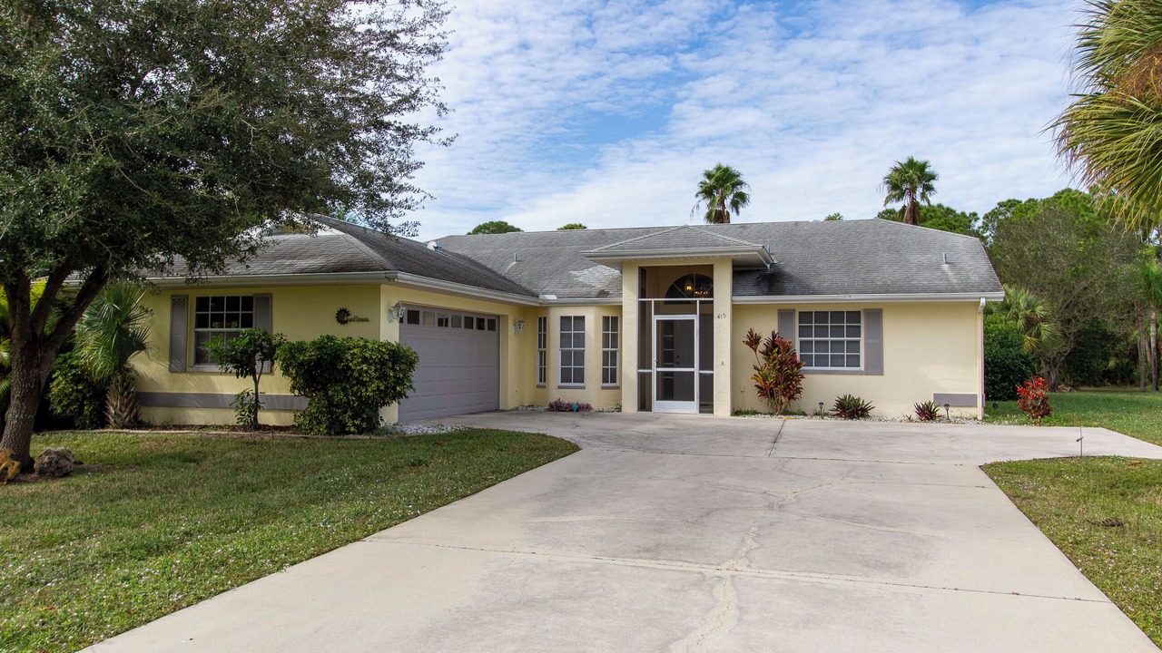 Photo of Outdoor in Lehigh Acres