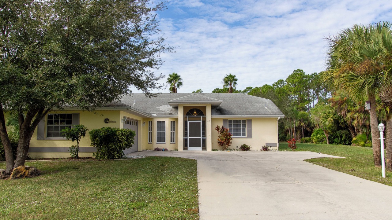 Photo of Outdoor in Lehigh Acres