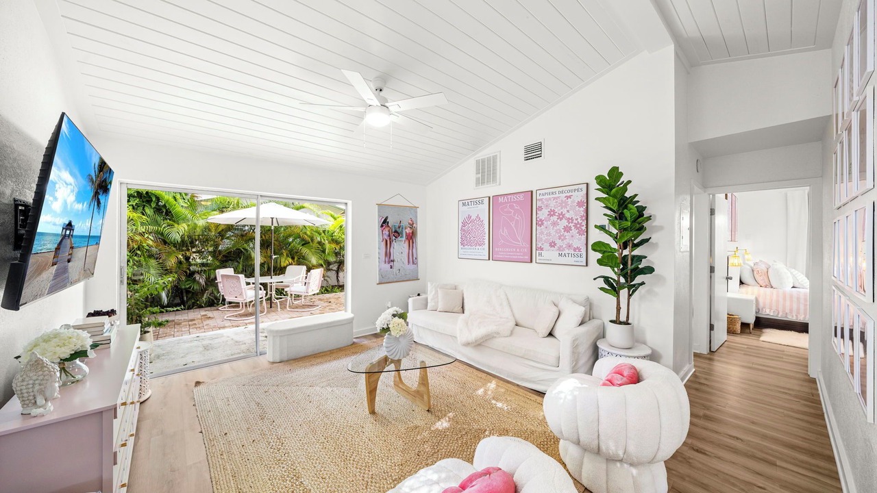 Photo of Livingroom in Coconut Grove