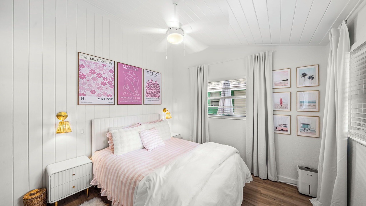 Photo of Bedroom in Coconut Grove