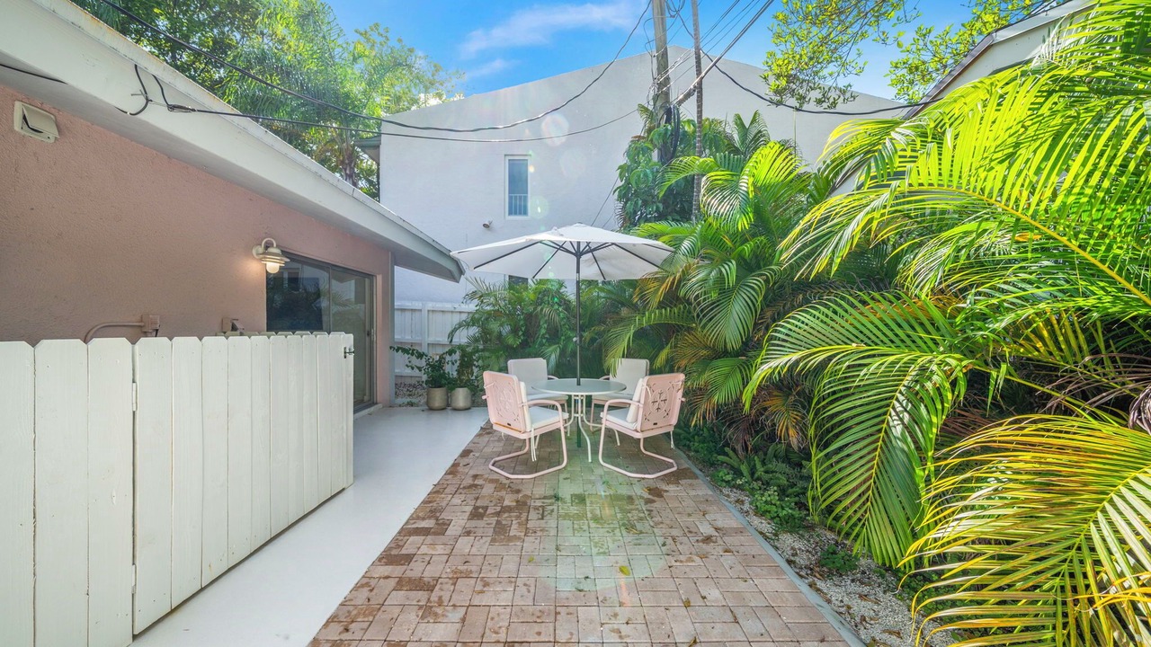 Photo of Outdoor in Coconut Grove
