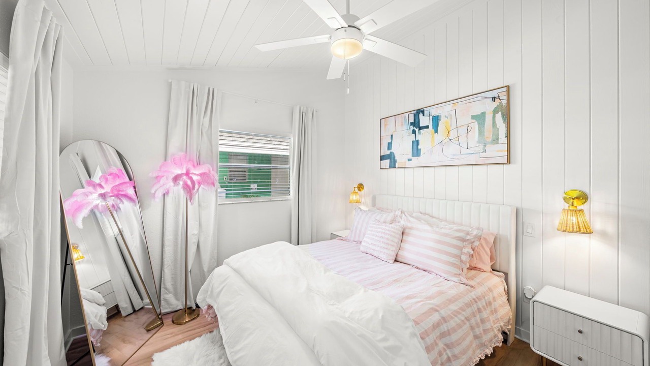 Photo of Bedroom in Coconut Grove