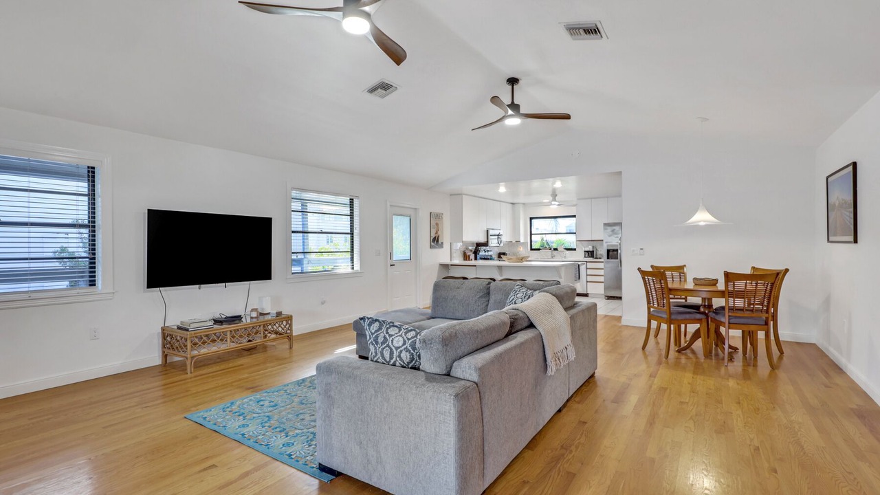 Photo of Livingroom in North Naples