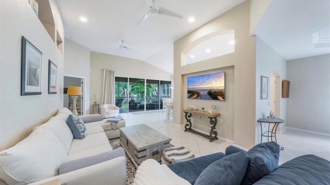 Photo of Livingroom in North Naples