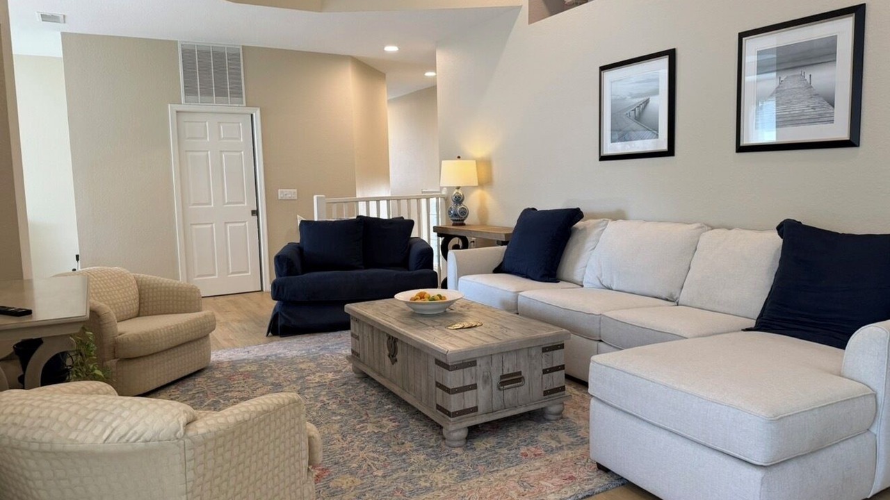 Photo of Livingroom in North Naples