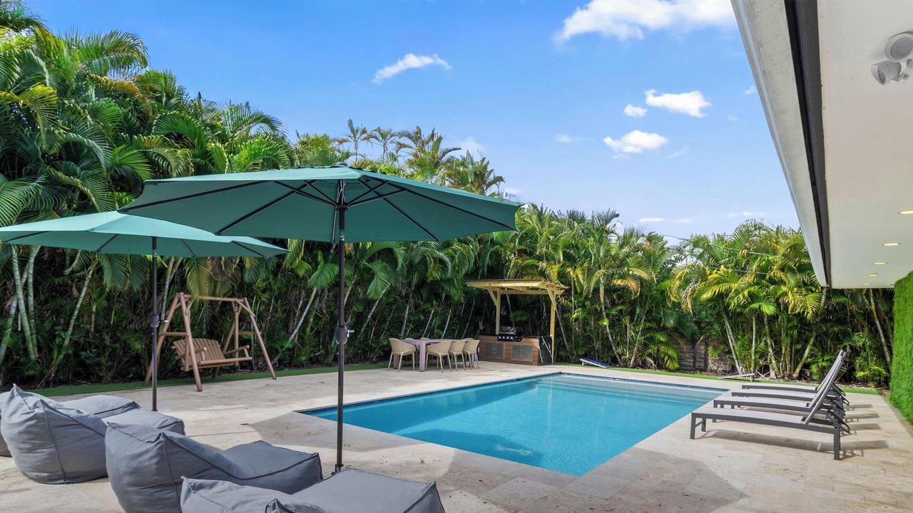 Photo of Outdoor in North Miami Beach