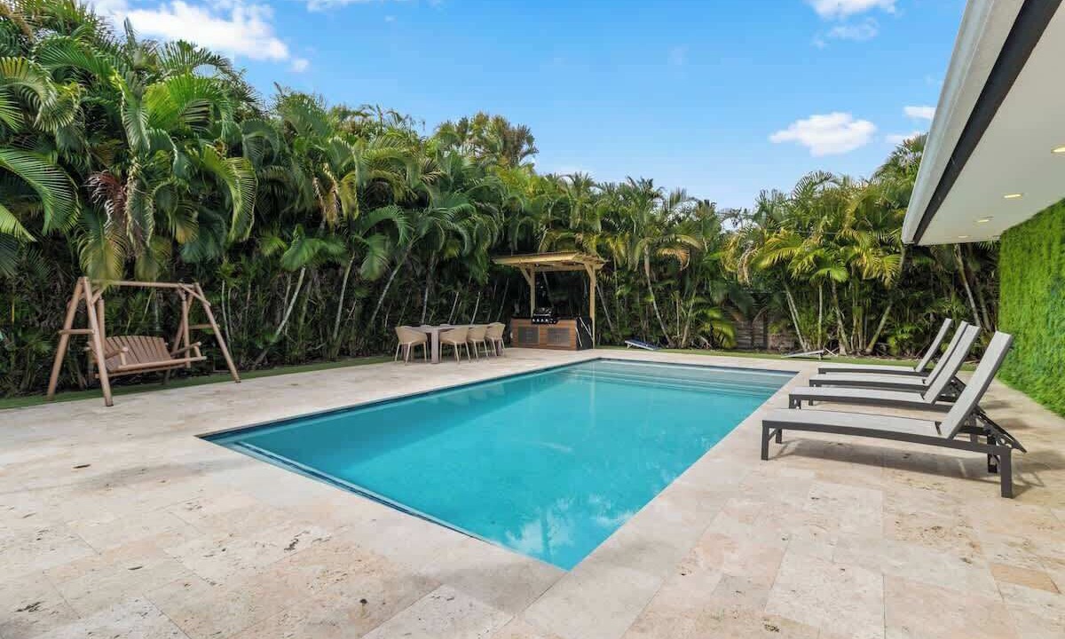 Photo of Outdoor in North Miami Beach