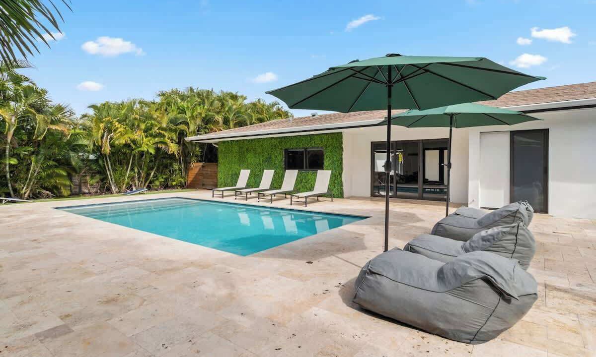 Photo of Outdoor in North Miami Beach