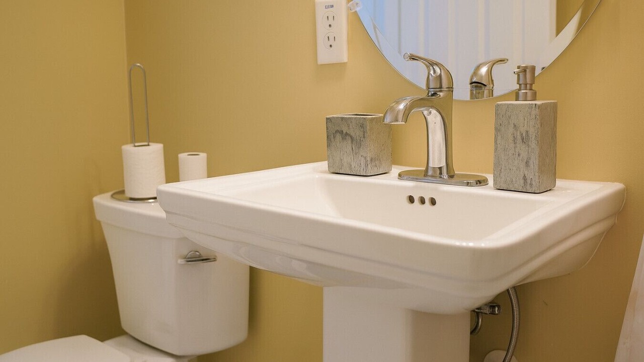 Photo of Bathroom in Lehigh Acres